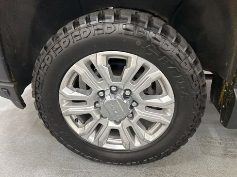 Used 2021 GMC Sierra 2500 Denali w/ Denali Ultimate Package image 33