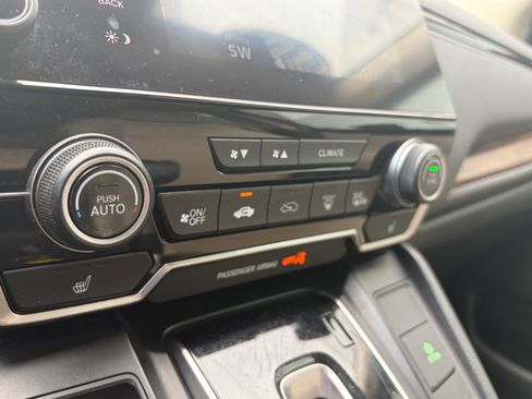 Used 2017 Honda CR-V Touring image 34
