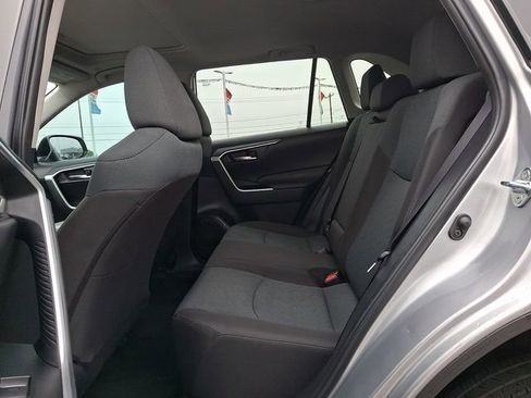Used 2025 Toyota RAV4 XLE w/ Convenience Package FWD image 10