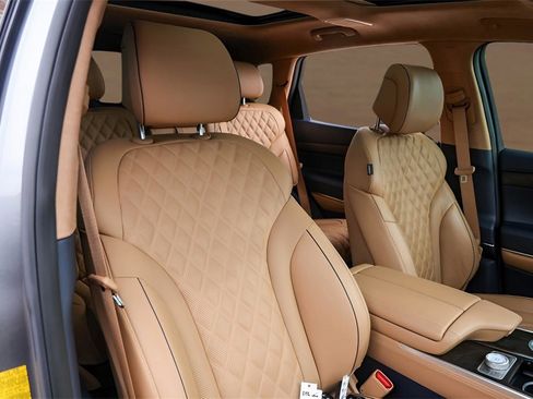 Used 2022 Genesis GV80 3.5T w/ Prestige Package 07 image 25