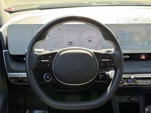 Used 2024 Hyundai Ioniq 5 SE image 9