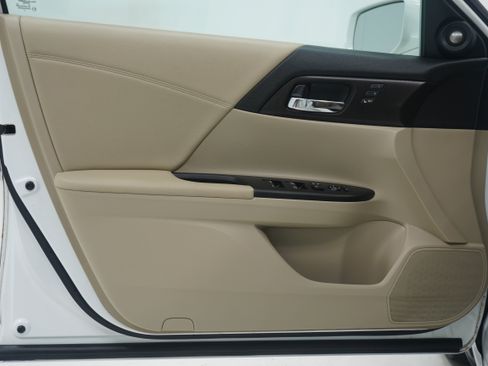 Used 2014 Honda Accord EX-L image 14