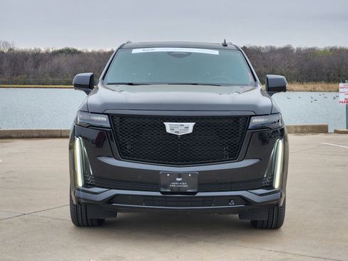 Certified 2024 Cadillac Escalade Sport w/ LPO, ONYX Package image 33