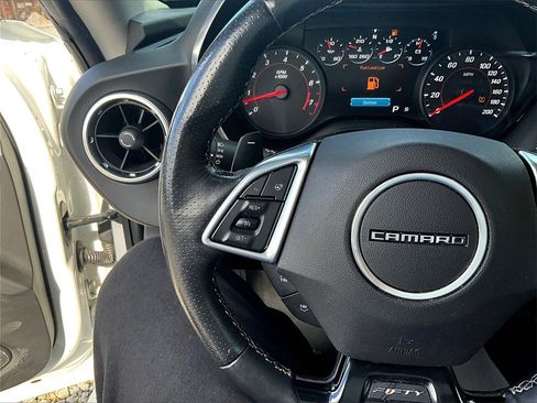 Used 2017 Chevrolet Camaro SS image 14