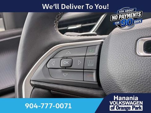 Used 2024 Jeep Grand Cherokee Altitude RWD image 27