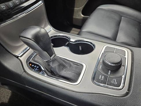 Used 2020 Jeep Grand Cherokee Limited AWD/4WD image 15