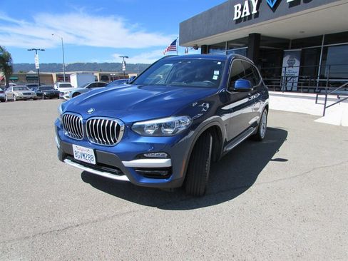 Used 2019 BMW X3 xDrive30i w/ Driving Assistance Package AWD/4WD image 3