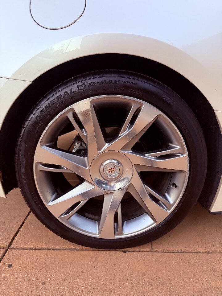 Used 2014 Cadillac ELR w/ Luxury Package FWD image 32