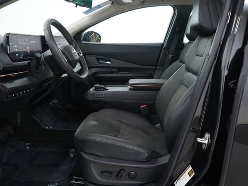 Used 2024 Nissan Ariya EVOLVE+ e-4ORCE image 25