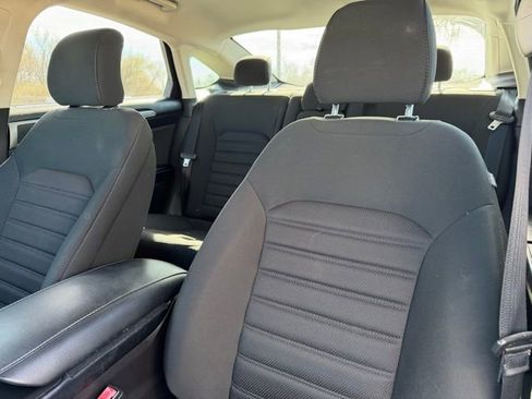 Used 2018 Ford Fusion SE w/ Fusion SE Technology Package image 15