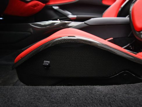 Used 2022 Ferrari SF90 Spider image 47