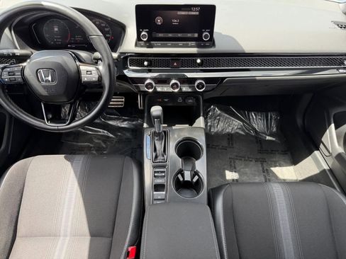 Used 2024 Honda Civic Sport image 6