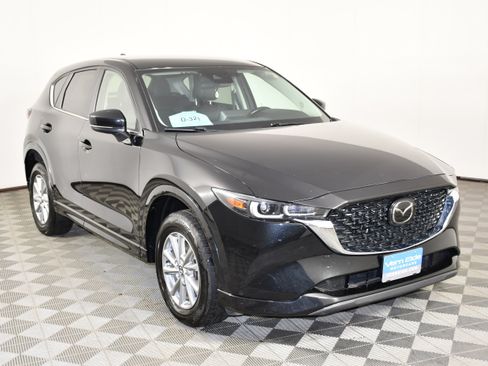 Used 2024 MAZDA CX-5 AWD 2.5 S w/ Select Package image 3
