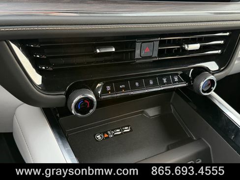Used 2025 Chevrolet Suburban Premier w/ Sun And Tow Package AWD/4WD image 29