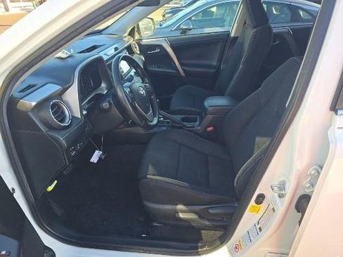 Used 2018 Toyota RAV4 XLE w/ Plus Extra Value Package image 4