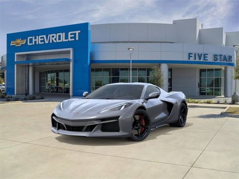 New 2025 Chevrolet Corvette E-Ray image 8