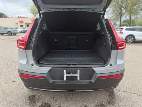 Used 2026 Volvo XC40 B5 Plus w/ Protection Package Premier AWD/4WD image 12