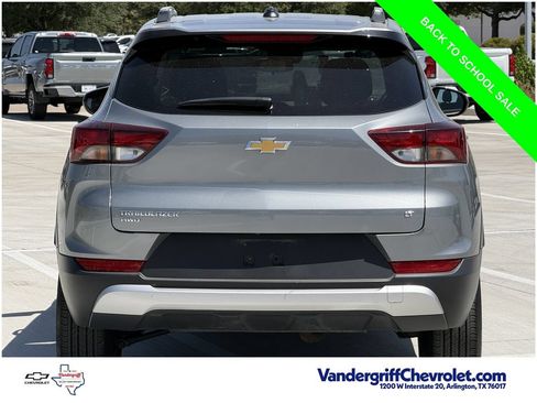 Certified 2025 Chevrolet TrailBlazer LT AWD/4WD image 5