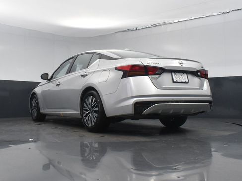 Used 2024 Nissan Altima 2.5 SV image 20