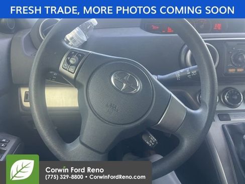 Used 2013 Scion xB FWD image 12