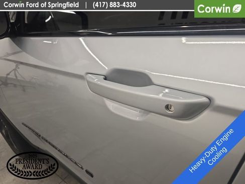 Used 2023 Jeep Grand Cherokee L Laredo AWD/4WD image 22