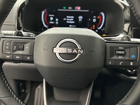 New 2026 Nissan Pathfinder SL image 11