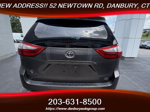 Used 2019 Toyota Sienna XLE Premium AWD/4WD image 4