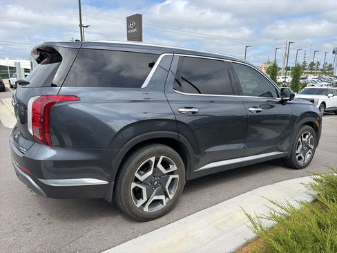 Used 2025 Hyundai Palisade Limited FWD image 4