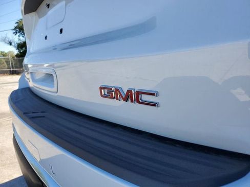 New 2026 GMC Yukon Denali image 7