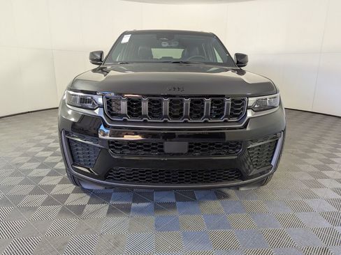 New 2026 Jeep Grand Cherokee Altitude RWD image 3