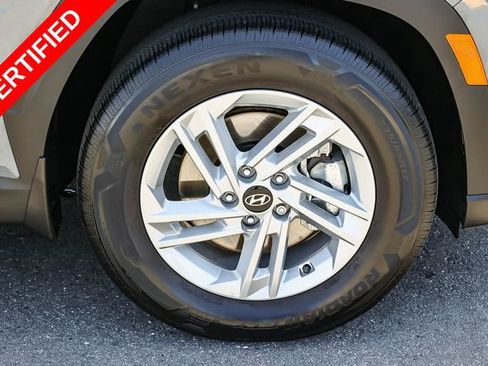 Certified 2025 Hyundai Tucson SE FWD image 9