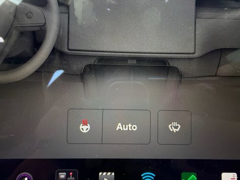 Used 2025 Tesla Model S AWD/4WD image 20