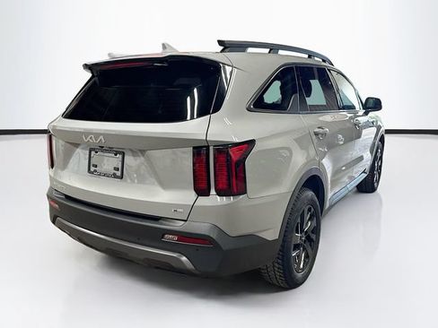 Used 2023 Kia Sorento S w/ Panoramic Sunroof Package AWD/4WD image 7