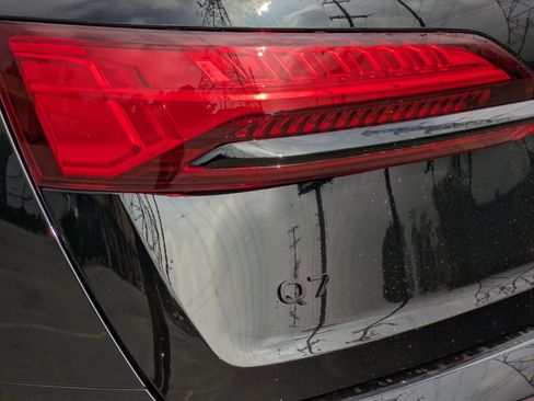 New 2026 Audi Q7 3.0T Premium Plus AWD/4WD image 14