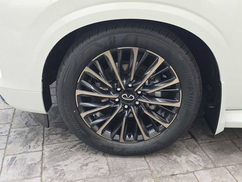 New 2026 INFINITI QX80 Autograph w/ Premium Cargo Package AWD/4WD image 9