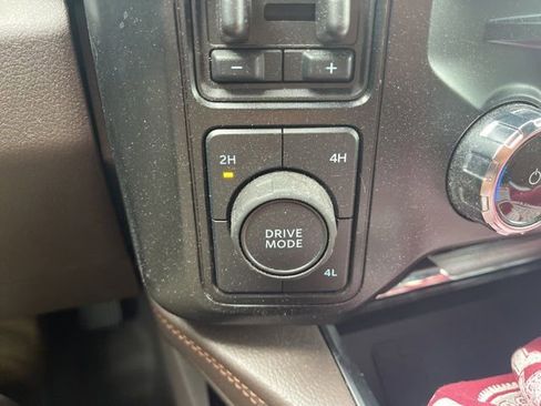 Used 2025 Ford F350 King Ranch AWD/4WD image 19