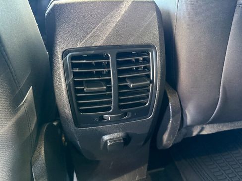 Used 2017 Ford Escape SE FWD image 26
