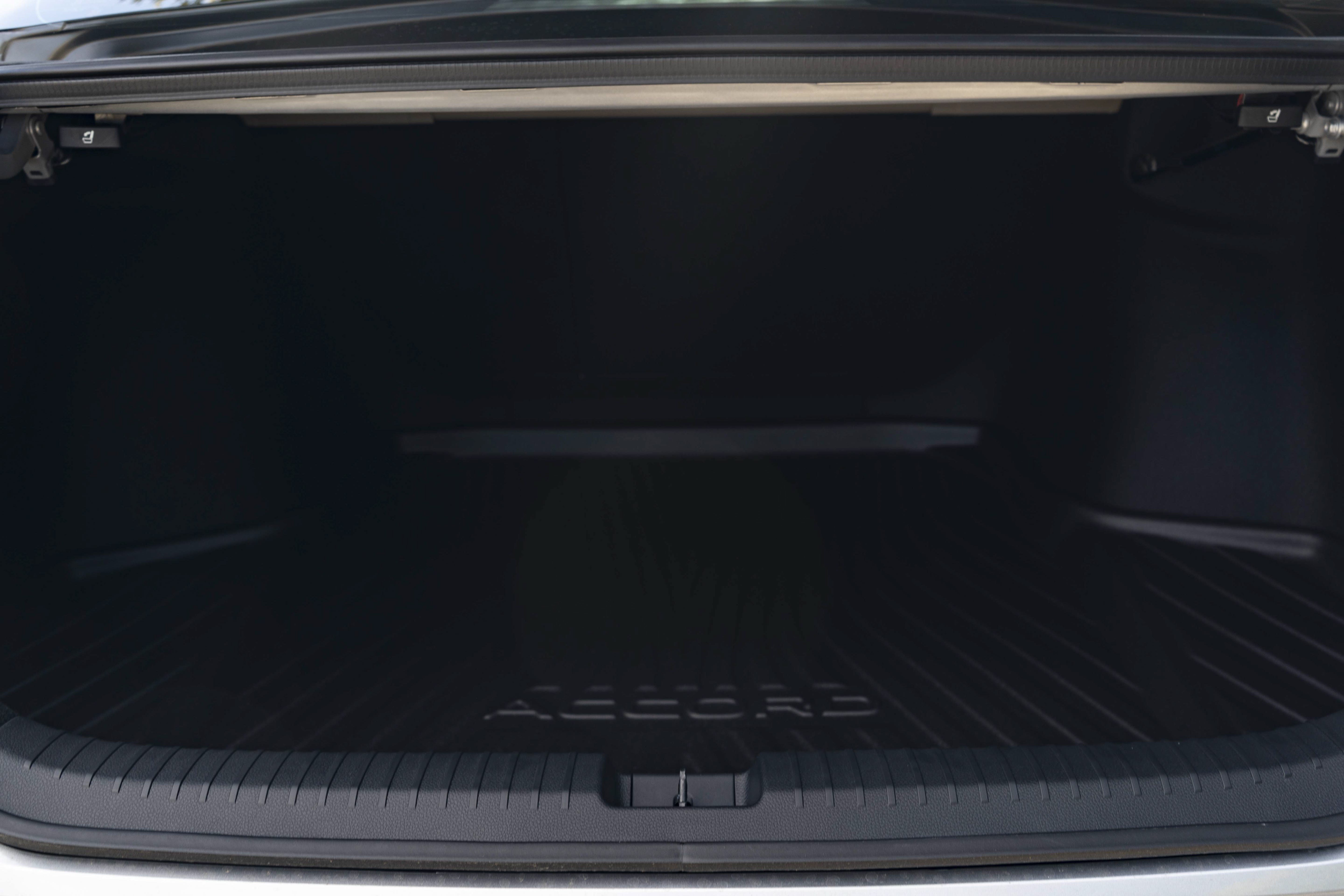 Used 2026 Honda Accord SE image 40
