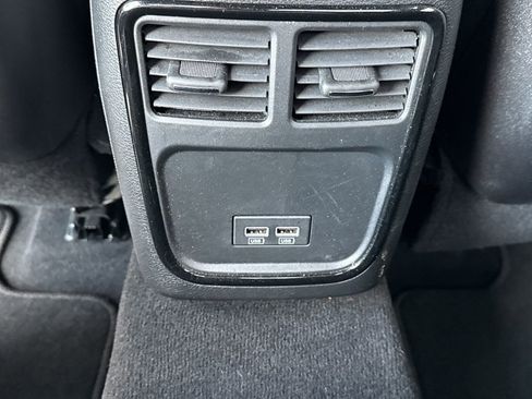 Used 2023 Dodge Charger R/T w/ Blacktop Package RWD image 29
