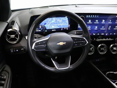 Used 2024 Chevrolet Blazer EV LT image 12