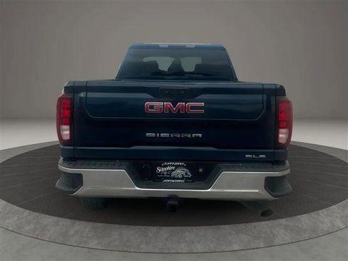 Used 2023 GMC Sierra 2500 SLE w/ SLE Convenience Package AWD/4WD image 4