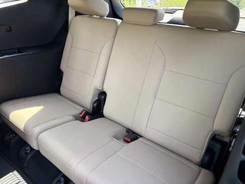 Used 2026 Buick Enclave Preferred w/ Power Package FWD image 34