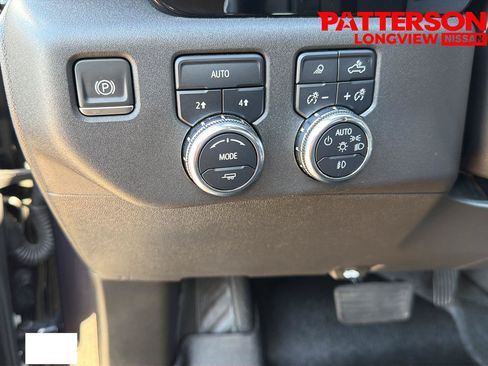 Used 2022 GMC Sierra 1500 SLT w/ SLT Convenience Package AWD/4WD image 10