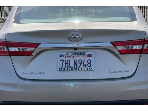 Used 2014 Toyota Avalon Limited image 15