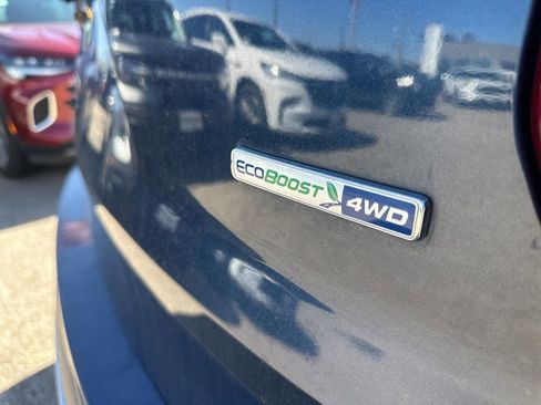 Used 2016 Ford Explorer Platinum image 11