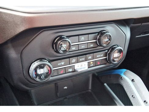 Used 2023 Ford Bronco Outer Banks AWD/4WD image 22