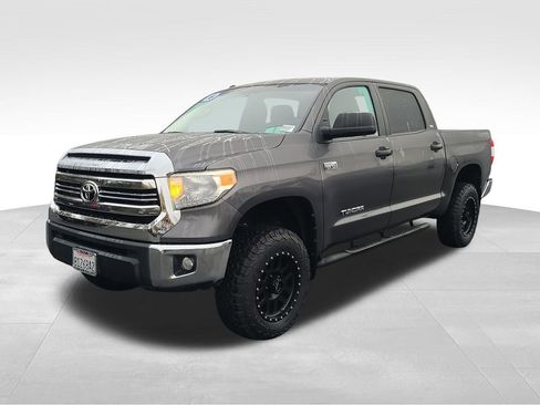 Used 2016 Toyota Tundra SR5 image 1