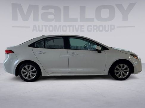 Used 2025 Toyota Corolla LE FWD image 6