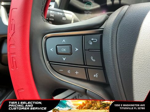Used 2025 Lexus UX 300h FWD image 31