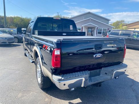 Used 2010 Ford F250 Lariat image 8